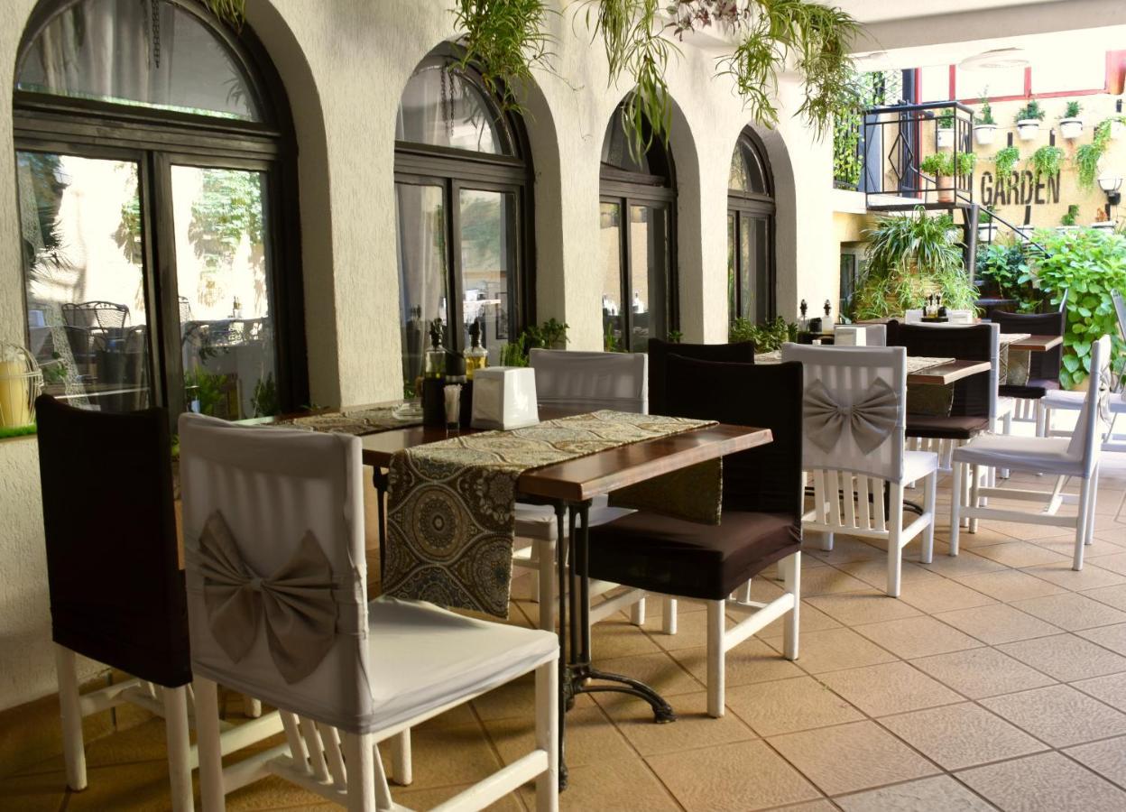 Family Hotel Apolonia Sosopol Exterior foto
